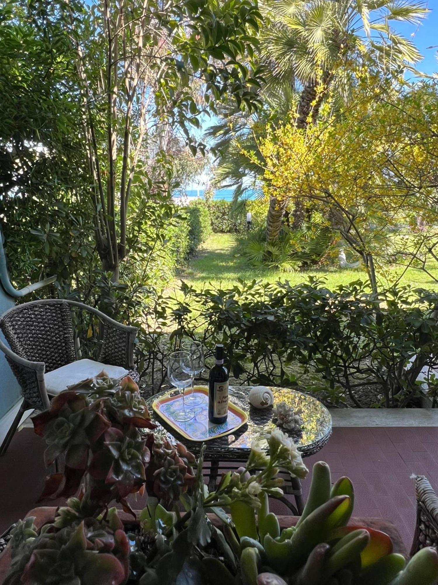 B&B I Versi Del Mare Roseto Degli Abruzzi Ngoại thất bức ảnh